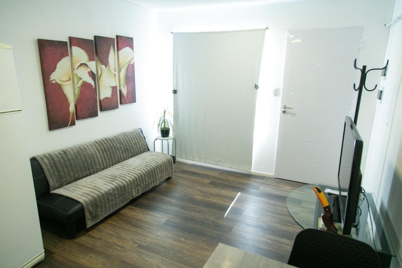 Dpto, 20 Minutos Al Estadio Kempes, Cerca De Quality, Hospital Privado Apartment